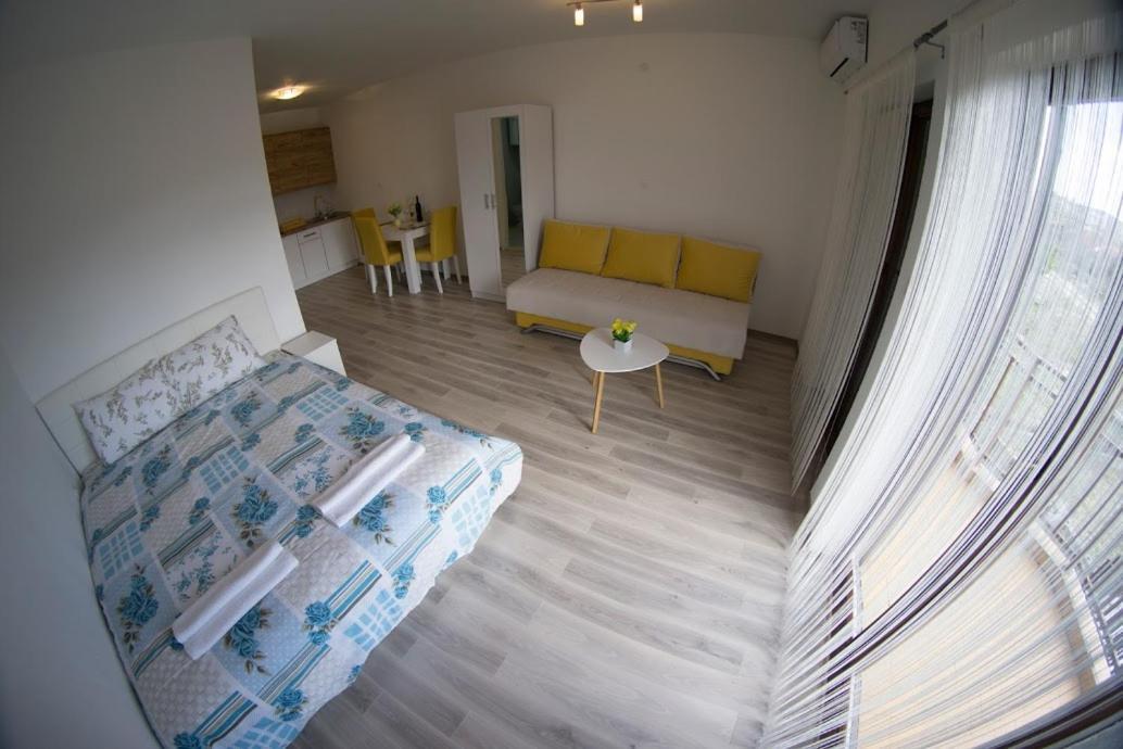 Apartmani Ivkovic+ Trebinje Exterior foto